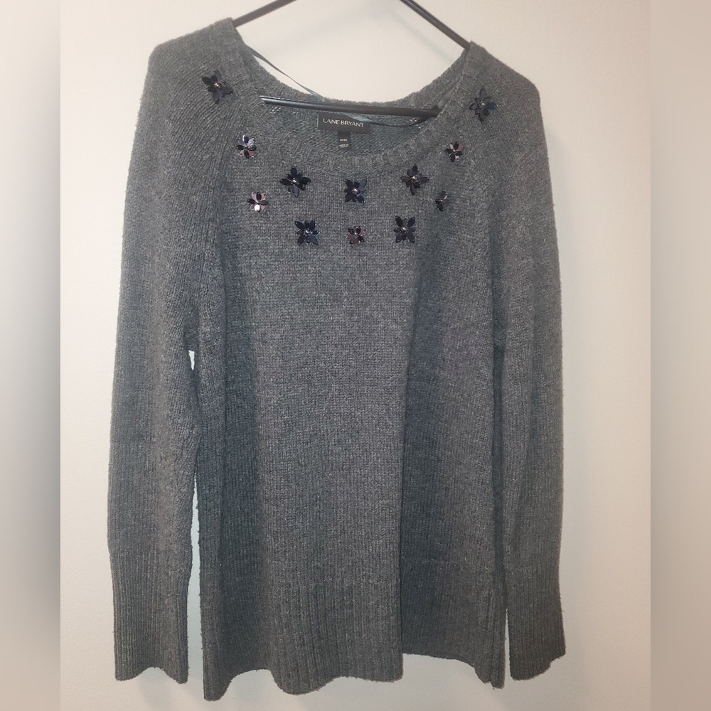 Lane Bryant 14/16‎ Gray Sweater With Sequin Floral Embellishments